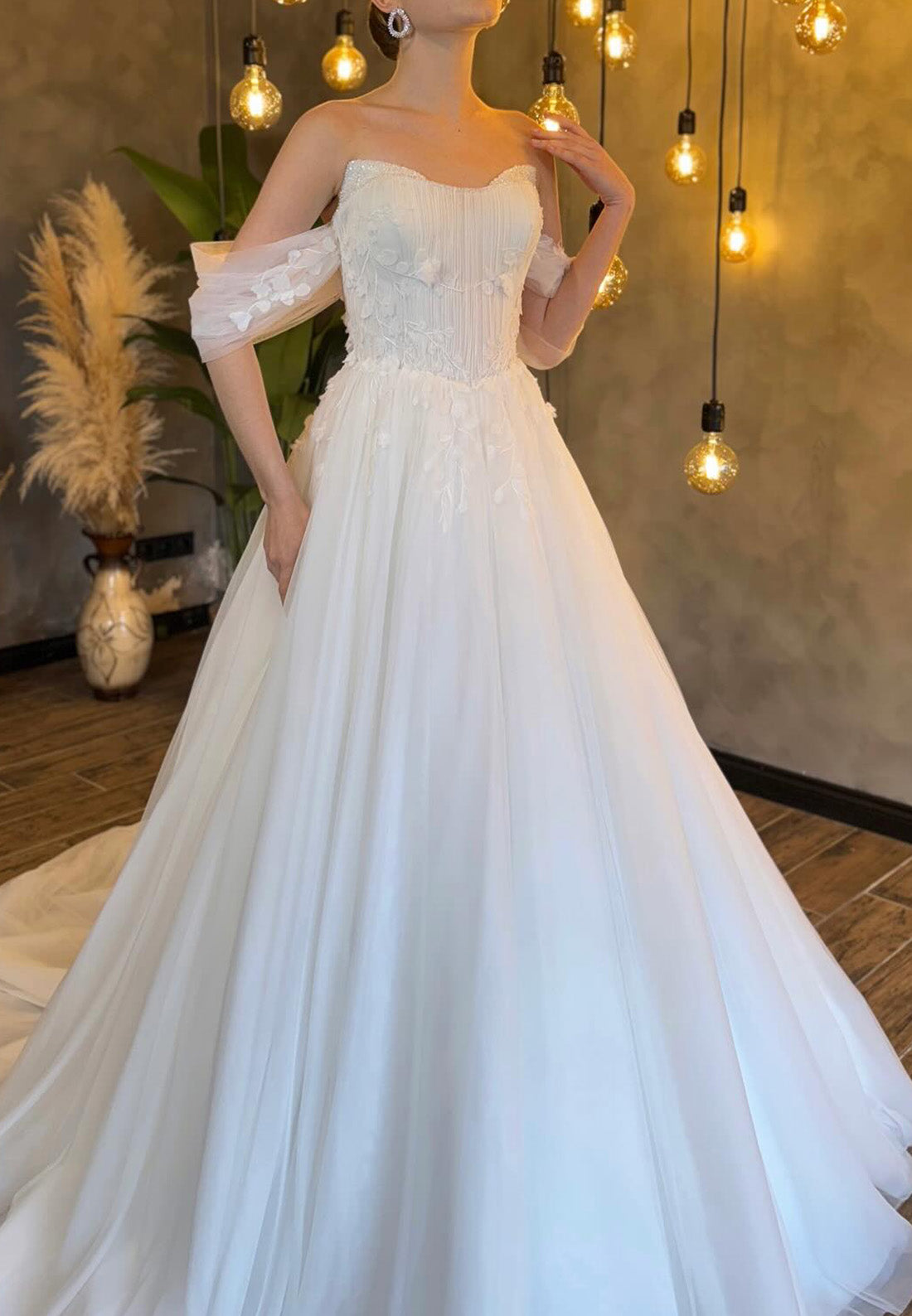 Off-Shoulder Strapless Appliques Pleated Tulle Ball Gown Wedding Dress