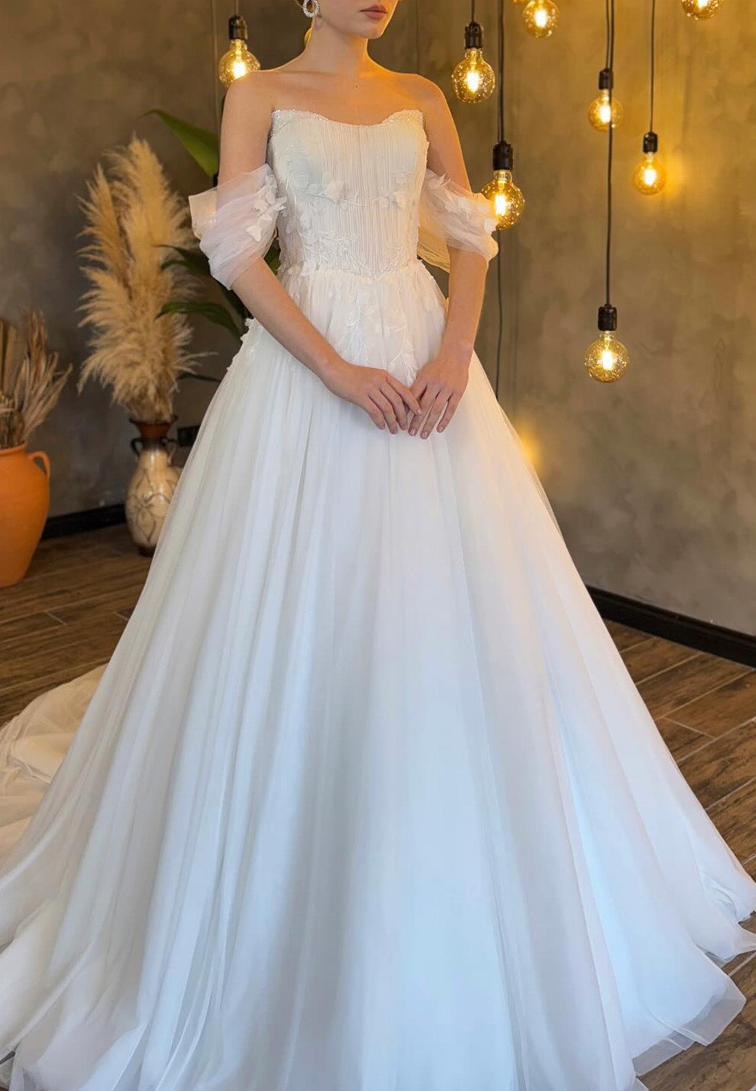 Off-Shoulder Strapless Appliques Pleated Tulle Ball Gown Wedding Dress
