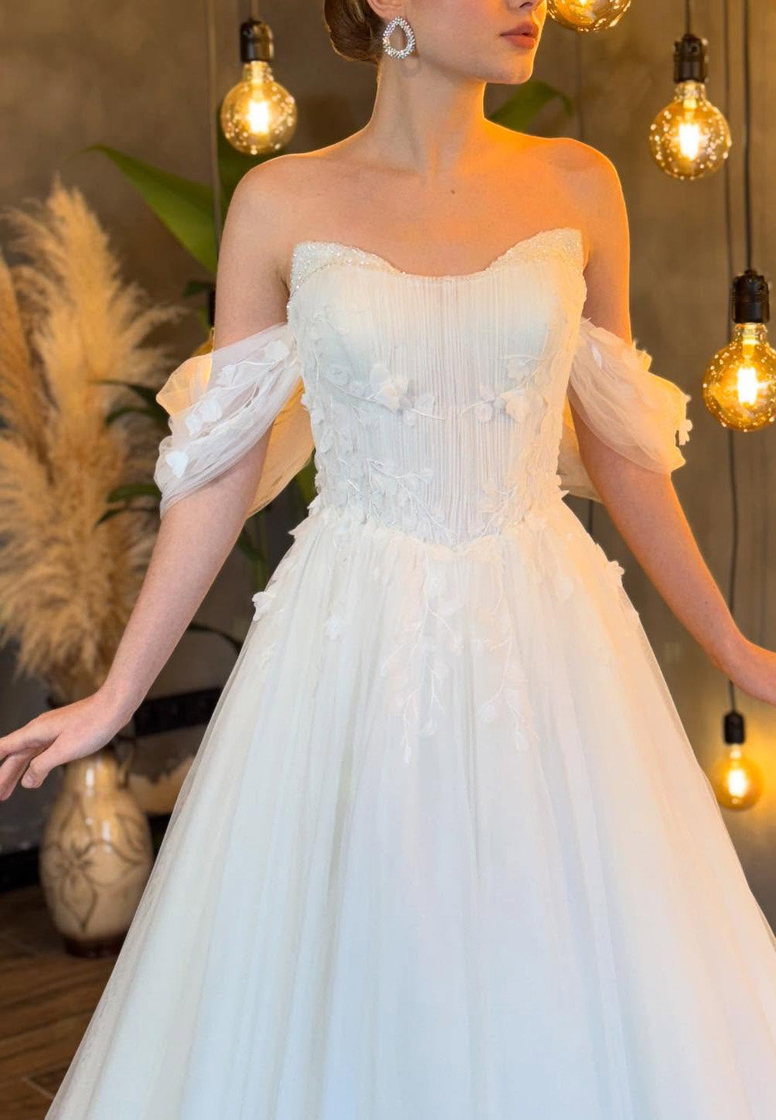 Off-Shoulder Strapless Appliques Pleated Tulle Ball Gown Wedding Dress