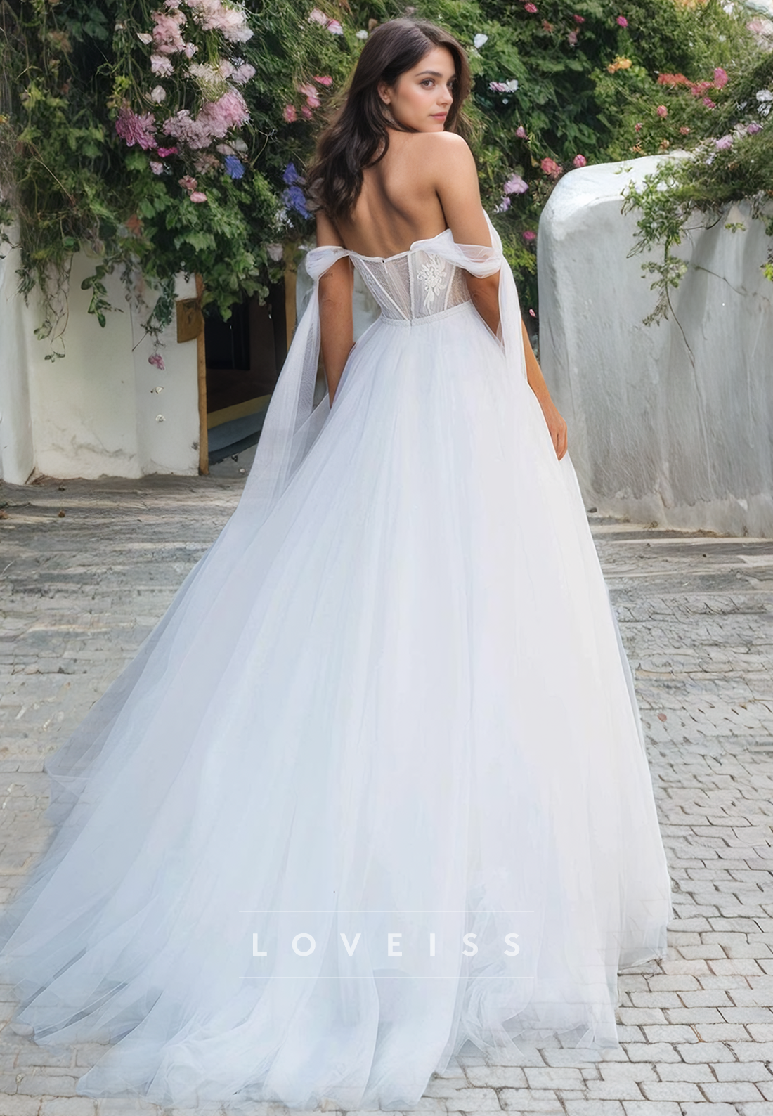 Sweetheart Strapless Tulle Ball Gown Wedding Dress
