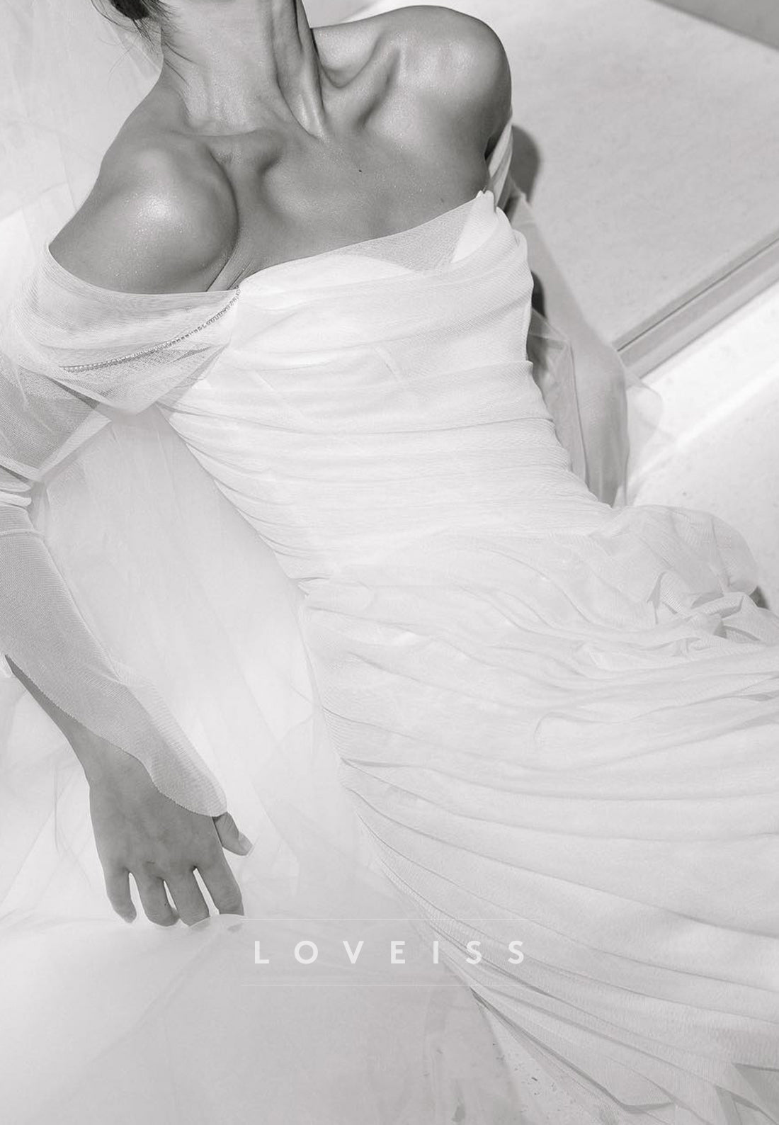 Off-Shoulder Mesh Ruched Sheath Wedding Dress