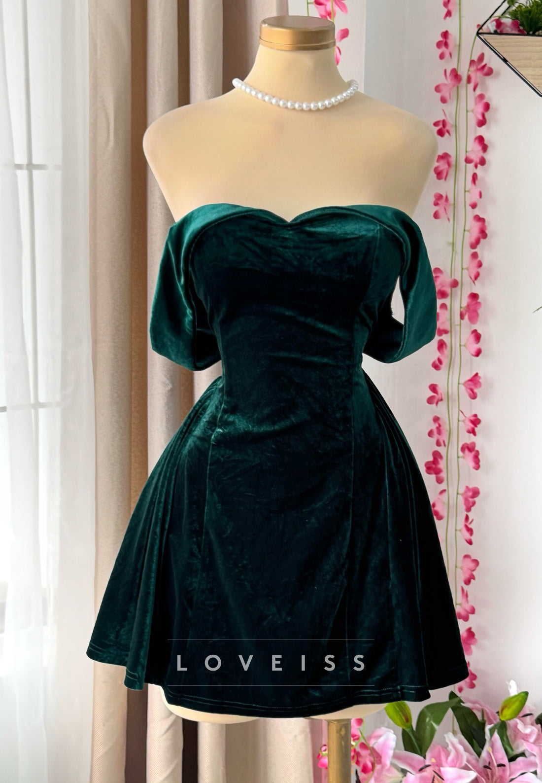 Off-Shoulder Velvet A-Line Short Party Homecoming Dress