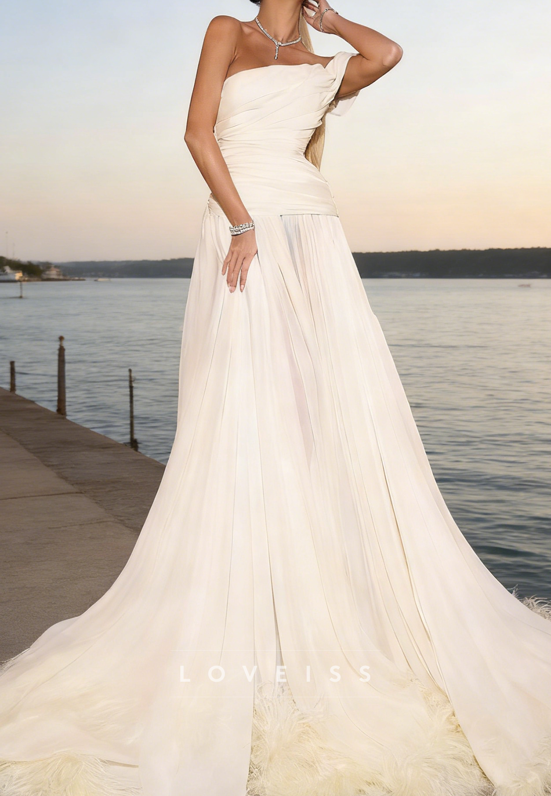 One Shoulder Feathered Evening Dress Pleated A-Line Wedding Dress