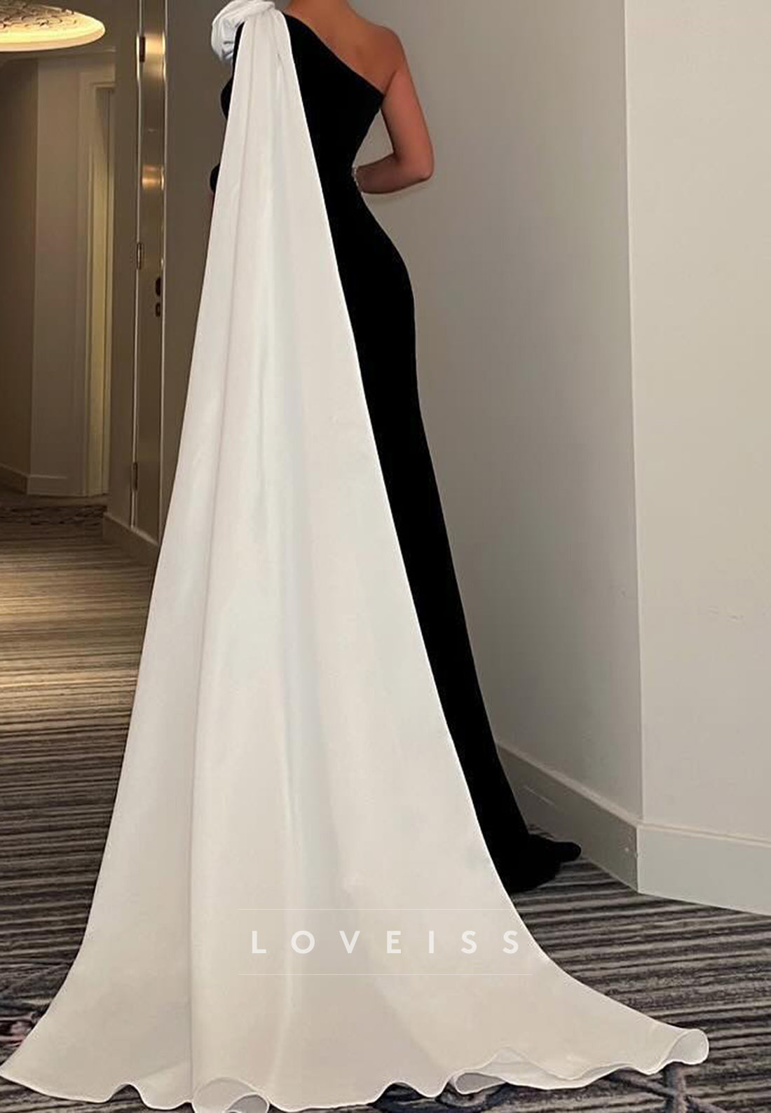 One Shoulder Sleeveless Sleek Sheath Evening Dress