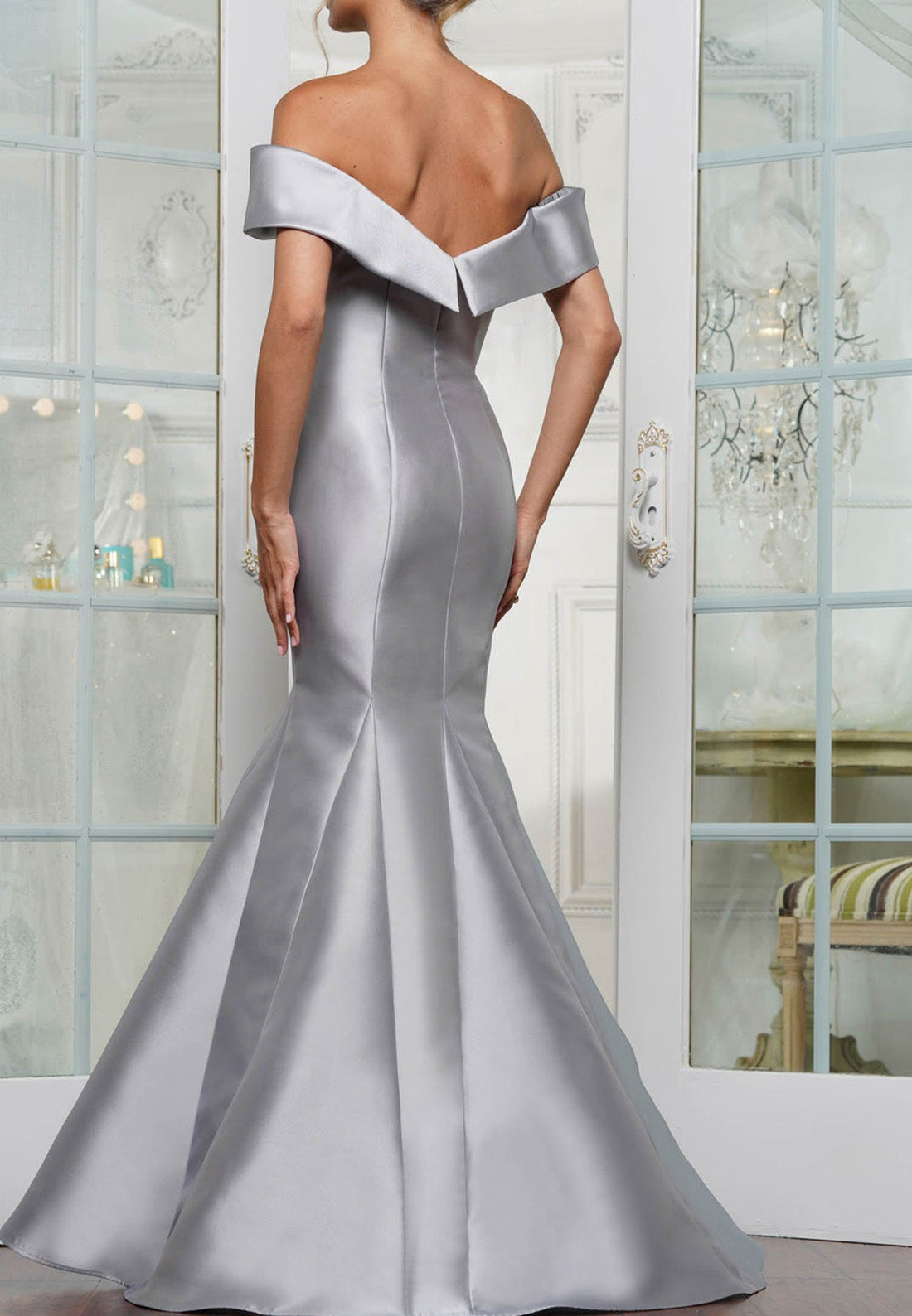 Off-Shoulder Strapless Appliques Satin Mermaid Mother of Bride Dress