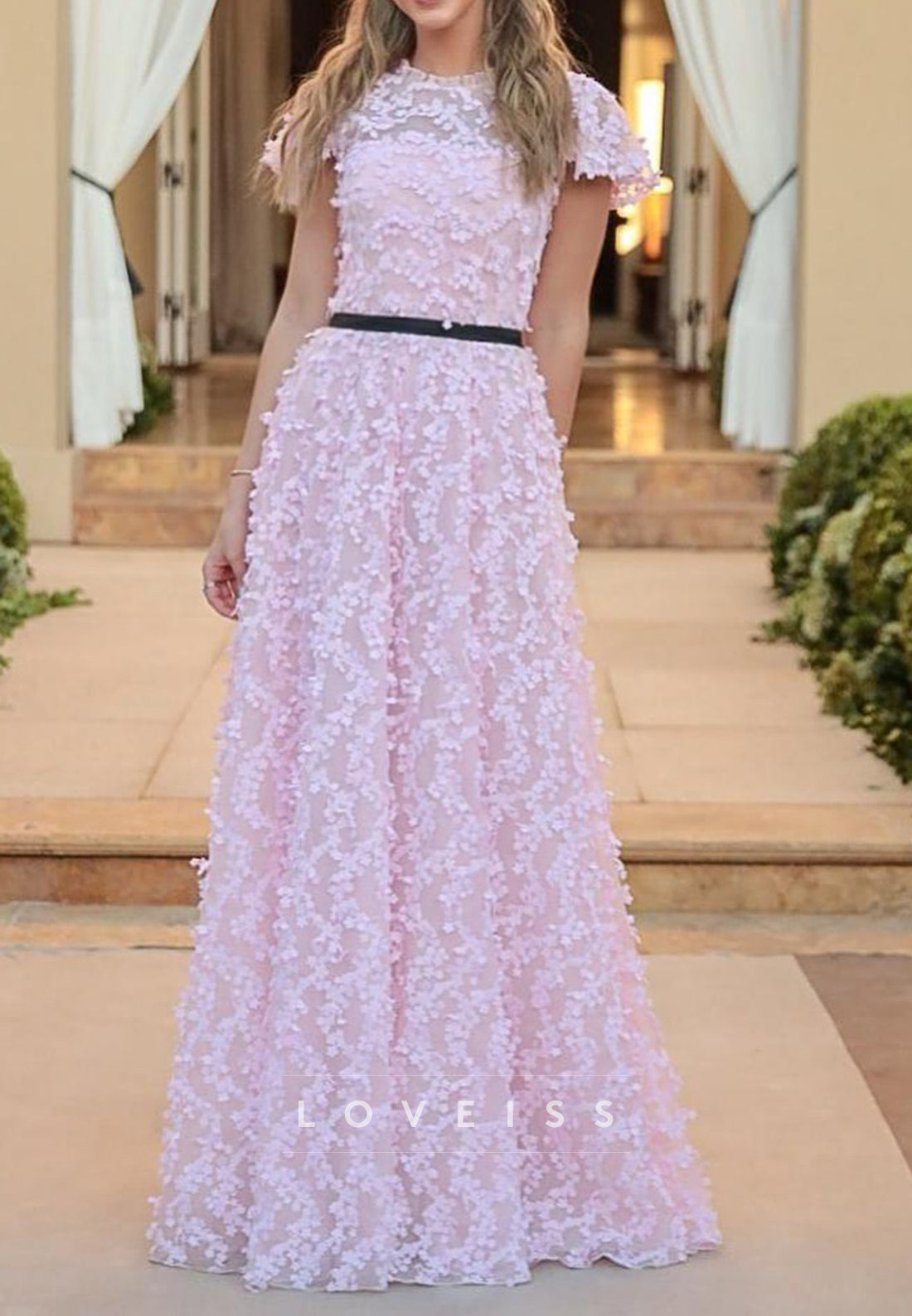 Scoop Cap Sleeves Floral Appliques A-Line Prom Dress