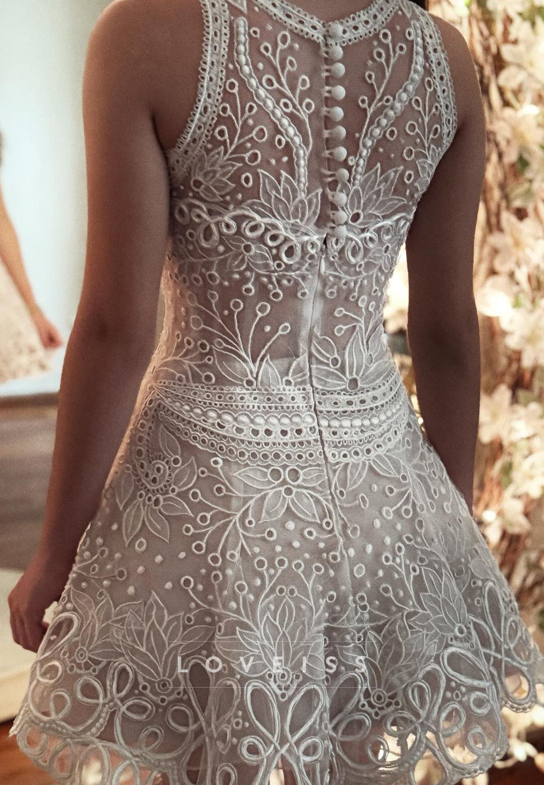 Scoop Lace Appliques Sleeveless A-Line Short Wedding Dress