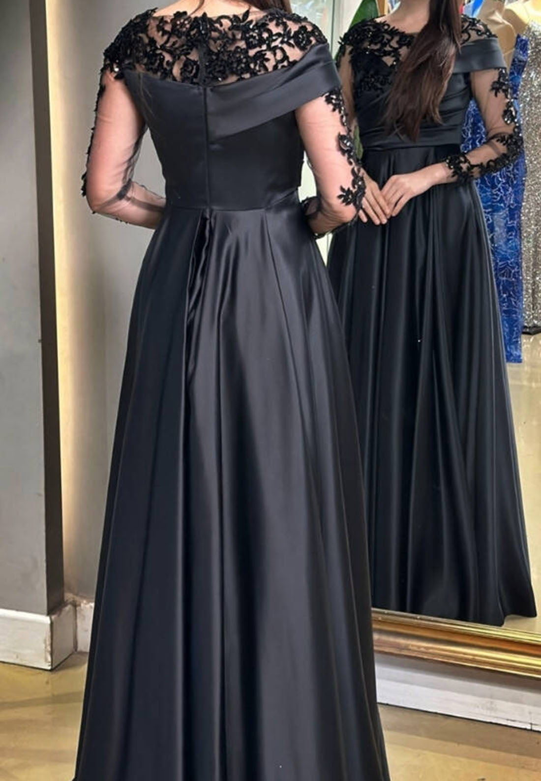 Scoop Long Sleeves Lace Appliques Pleated A-Line Mother of Bride Dress