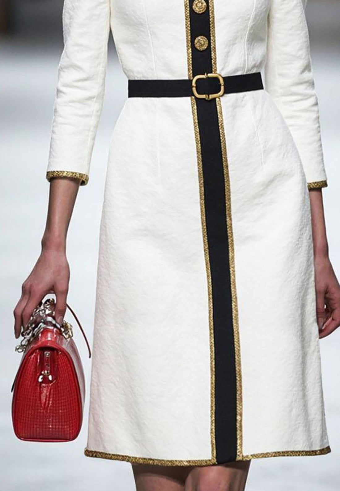 Scoop Long Sleevs White Buttoned Bussiness Midi Dress