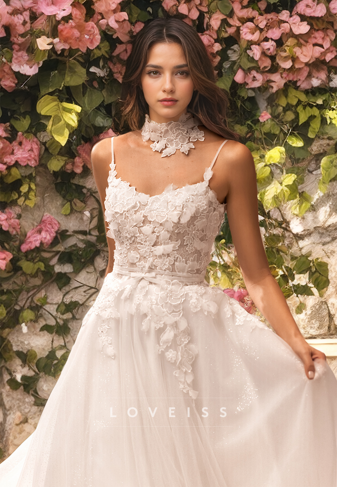 Scoop Sleeveless Floral Embellished Pleated A-Line Wedding Dress