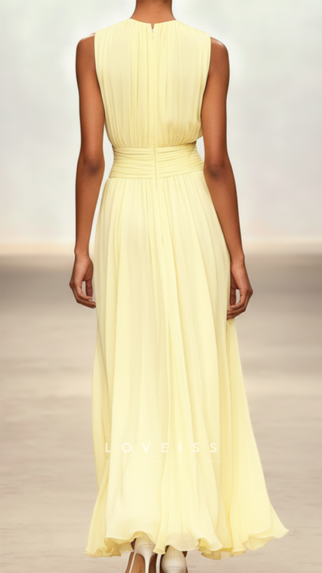 Scoop Sleeveless Pleated Chiffon A-Line Wedding Guest Dress