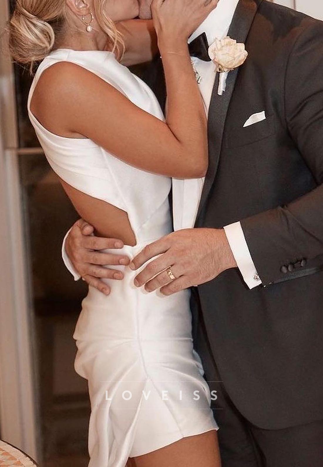 Scoop Sleeveless Sleek Sheath Beach Wedding Dress