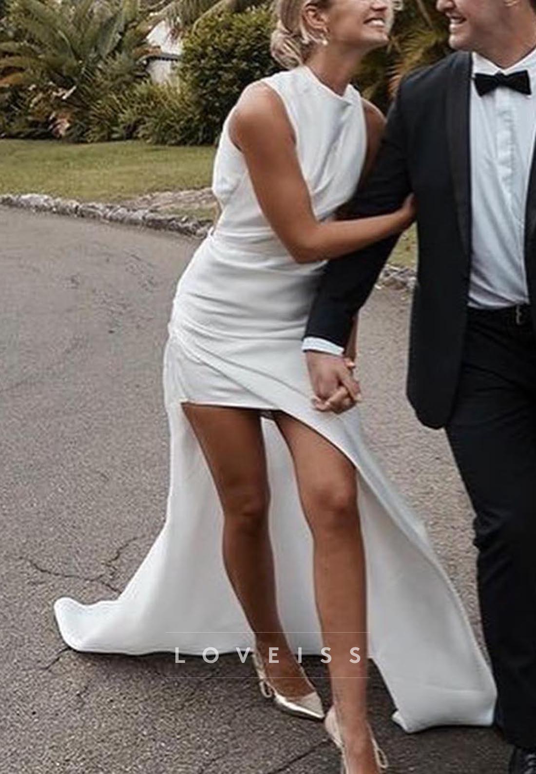 Scoop Sleeveless Sleek Sheath Beach Wedding Dress