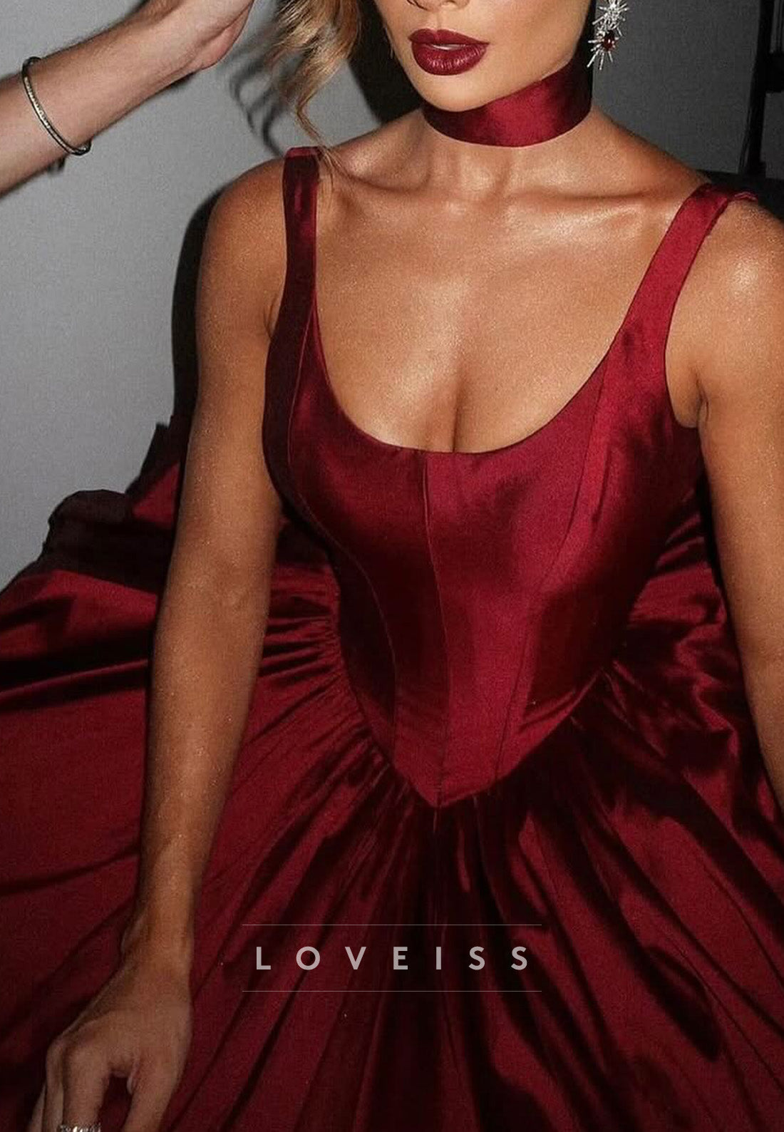 Scoop Spaghetti Straps Pleated Prom Dress A-Line Evening Dress
