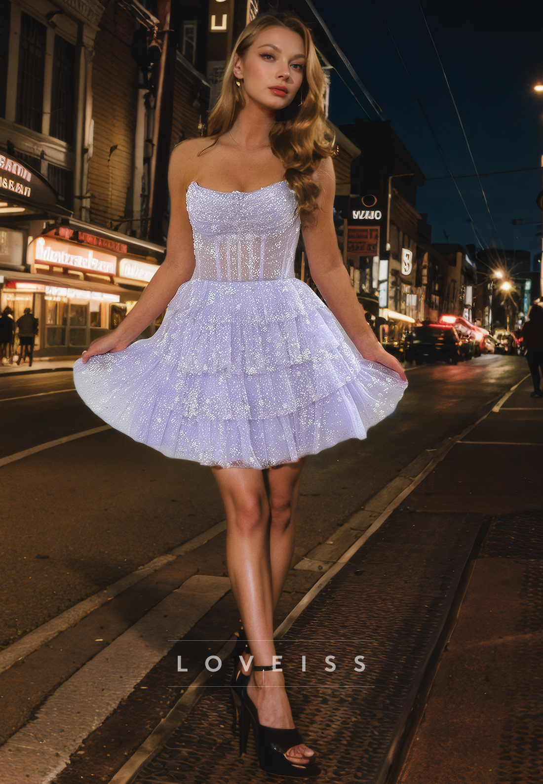 Scoop Strapless Sheer Appliques Tiered A-Line Tulle Short Homecoming Dress