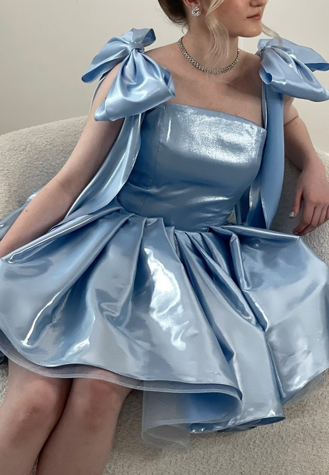 Square Bowknots Pleated A-Line Short Party Dress