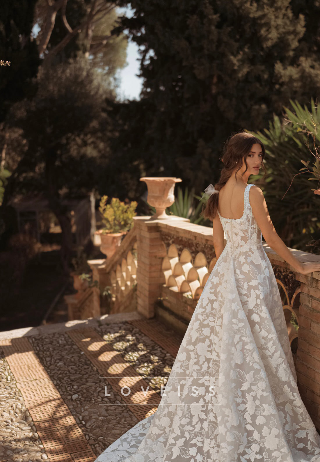 Square Straps Floral Appliques A-Line Wedding Dress
