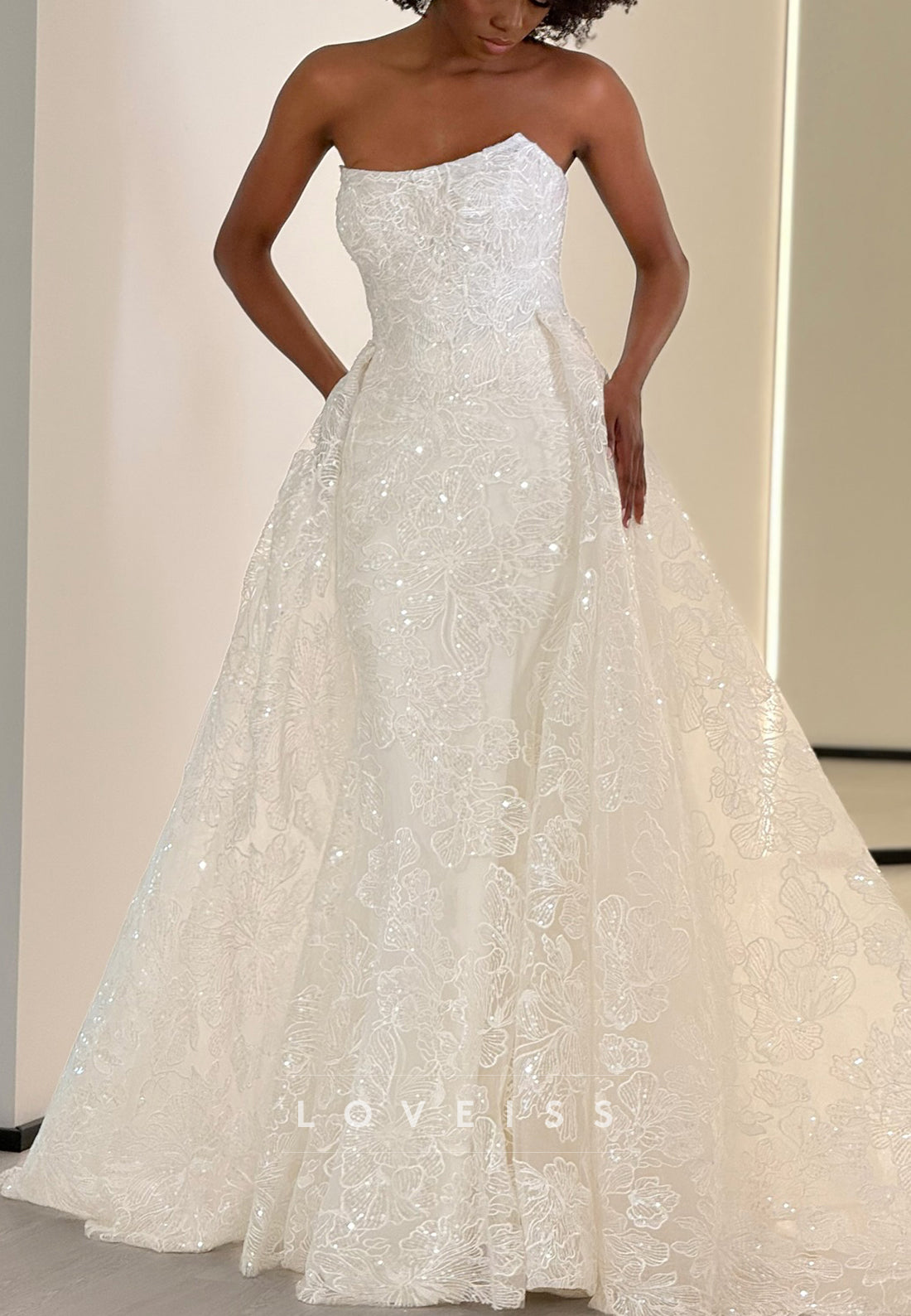 Straight Across Appliques Mermaid Sparkly Wedding Dress