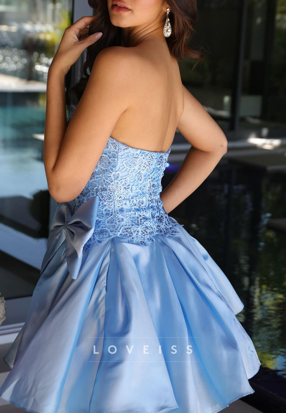 Straight Across Appliques Bowknot A-Line Short Homecoming Dress