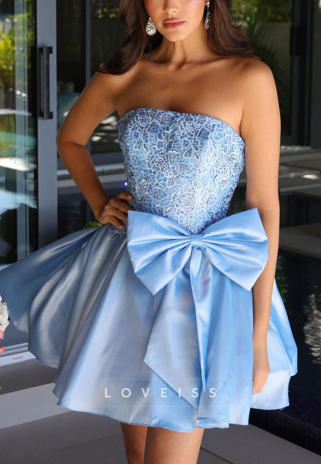Straight Across Appliques Bowknot A-Line Short Homecoming Dress