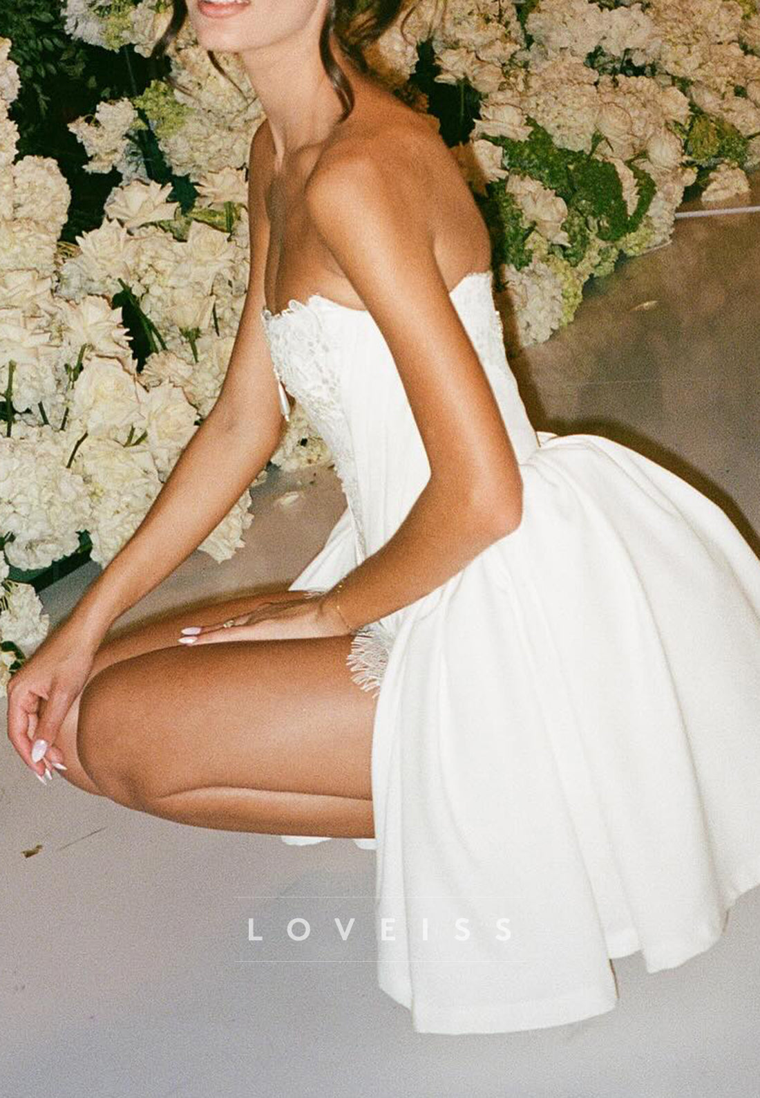 Straight Across Appliques Pearl A-Line Short Wedding Dress
