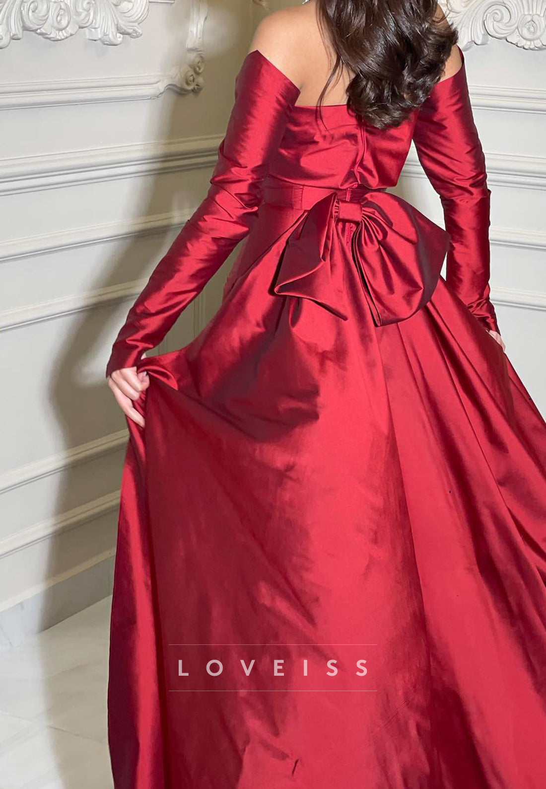 Straight Across Red Satin Long Sleeves Mermaid Evening Dress