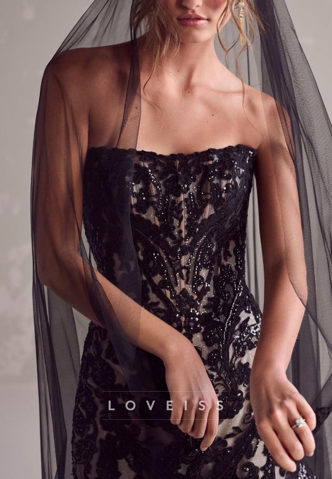 Straight Across Sequins Appliques Mermaid Wedding Dress