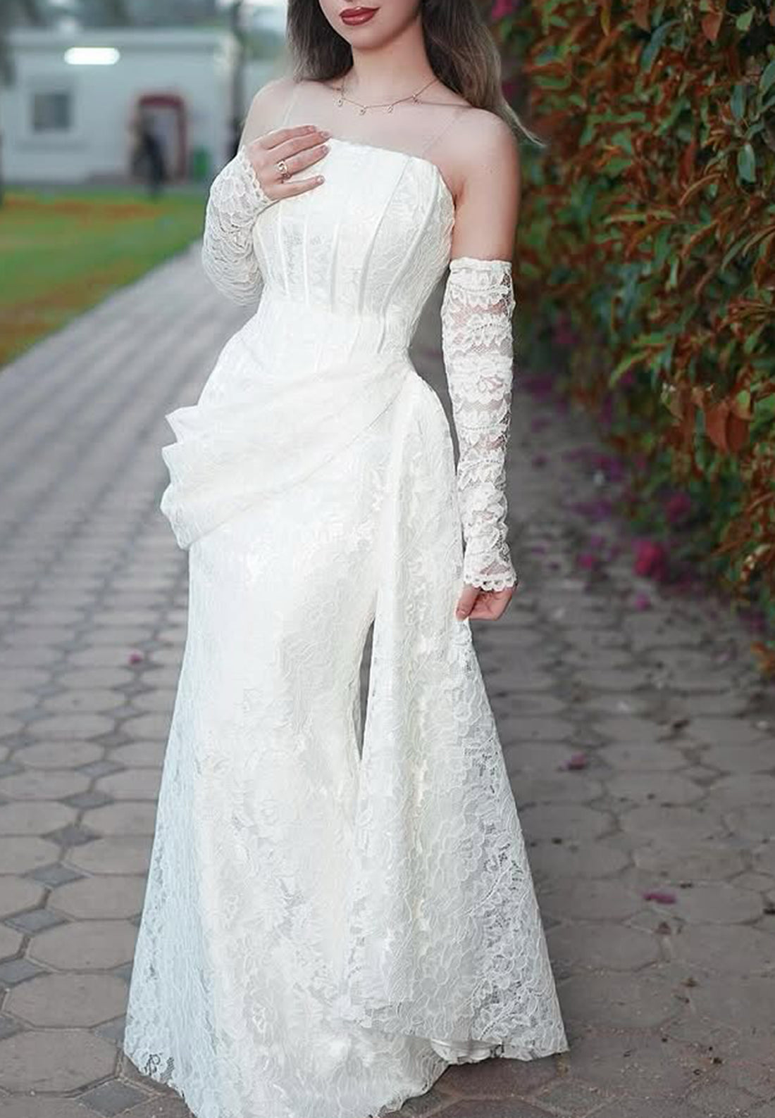 Straight Across Sleeveless Lace Appliquess Mermaid Wedding Dress