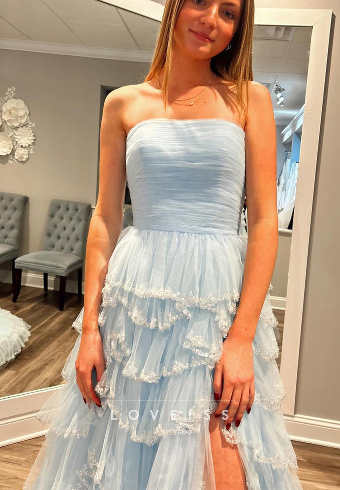 Straight Across Sleeveless Pleated Tiered A-Line prom Dress