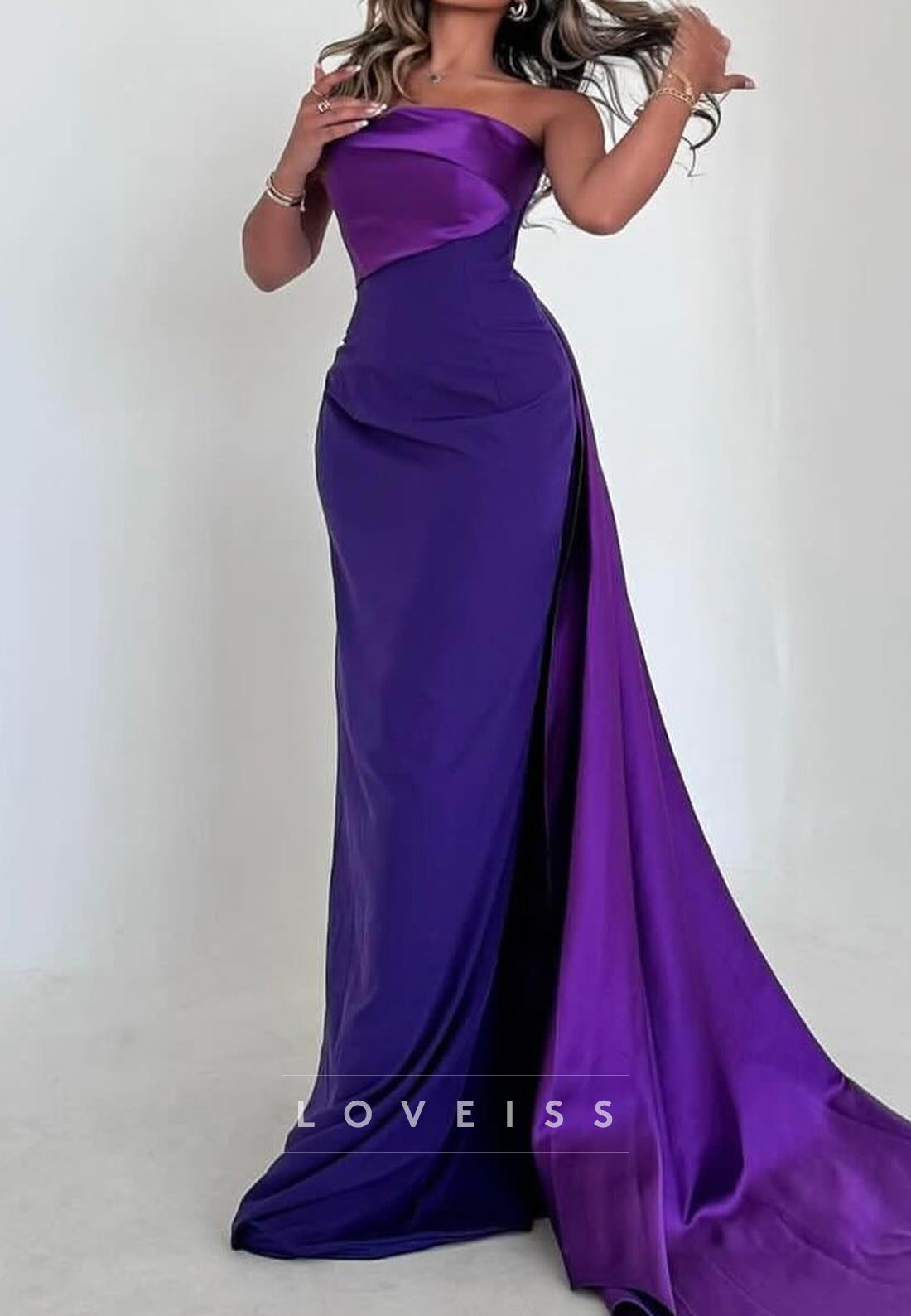 Straight Across Sleeveless Sleek Bodycon Evening Dress