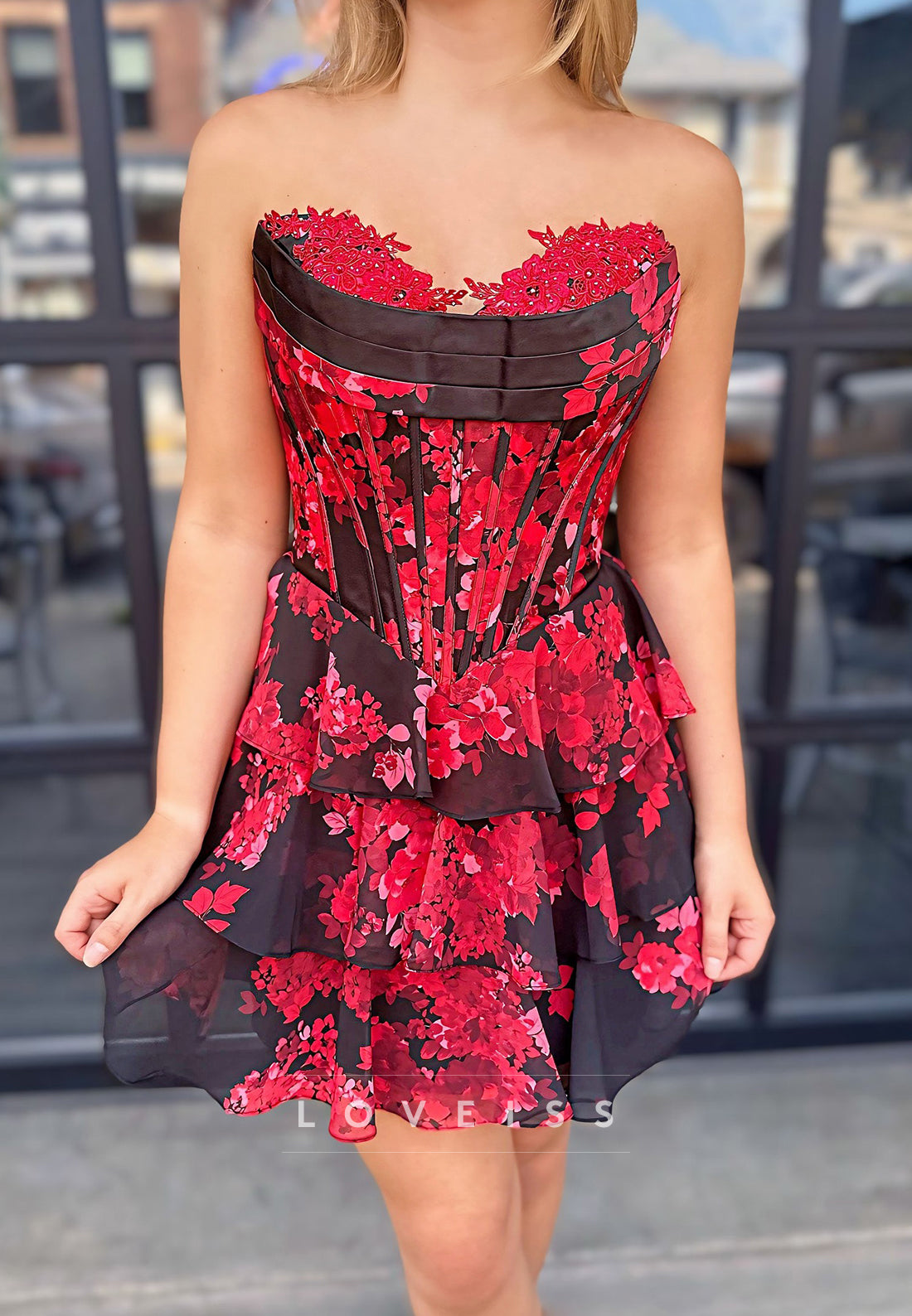 Sweetheart Appliques Chiffon A-Line Homecoming Dress