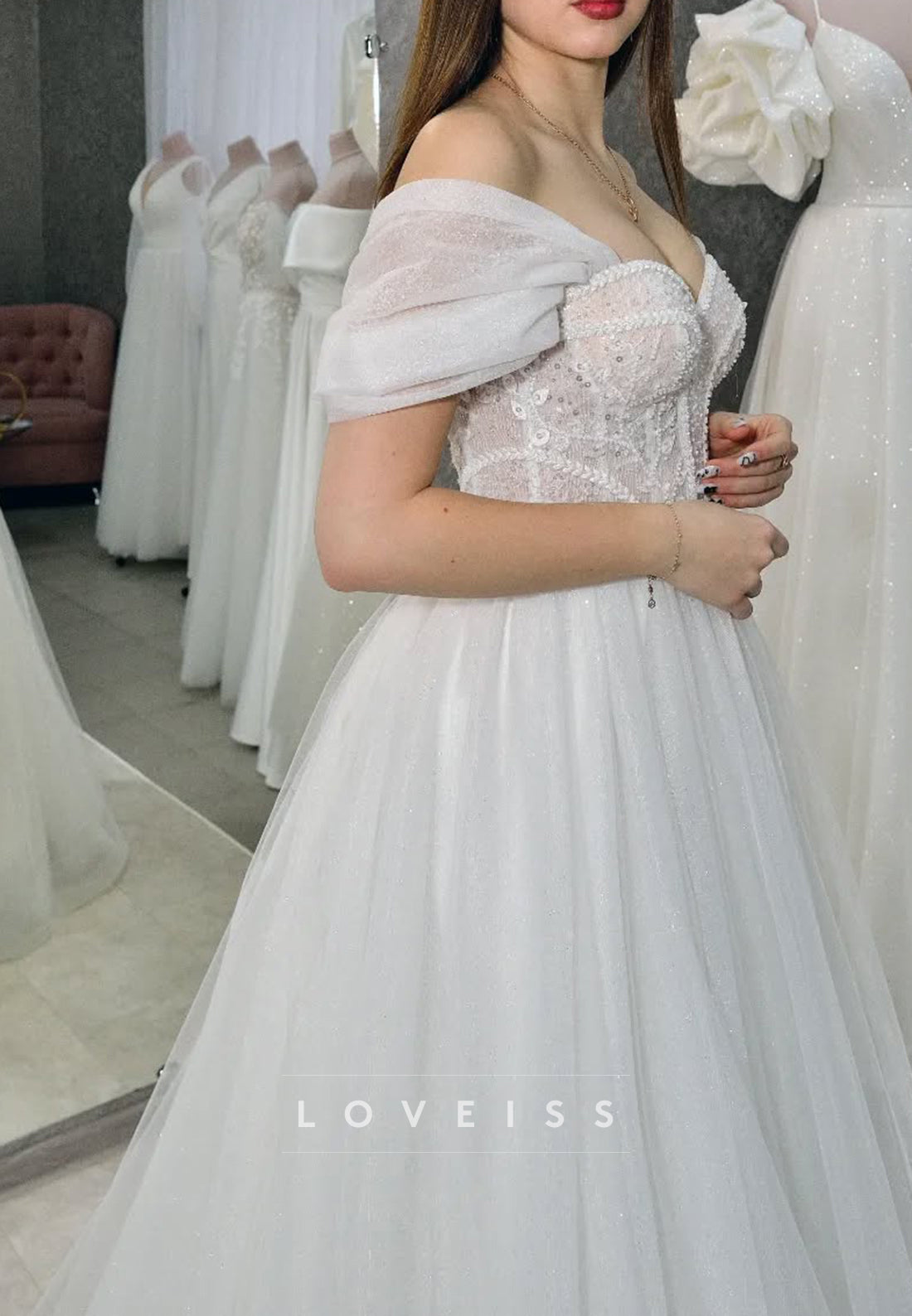 Sweetheart Appliques Tulle Sleeveless A-Line Wedding Dress