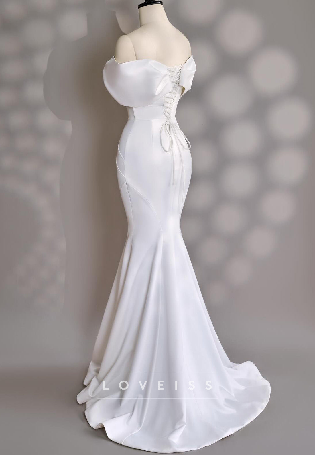 Sweetheart Cap Sleeves Fitted Mermaid Wedding Dress