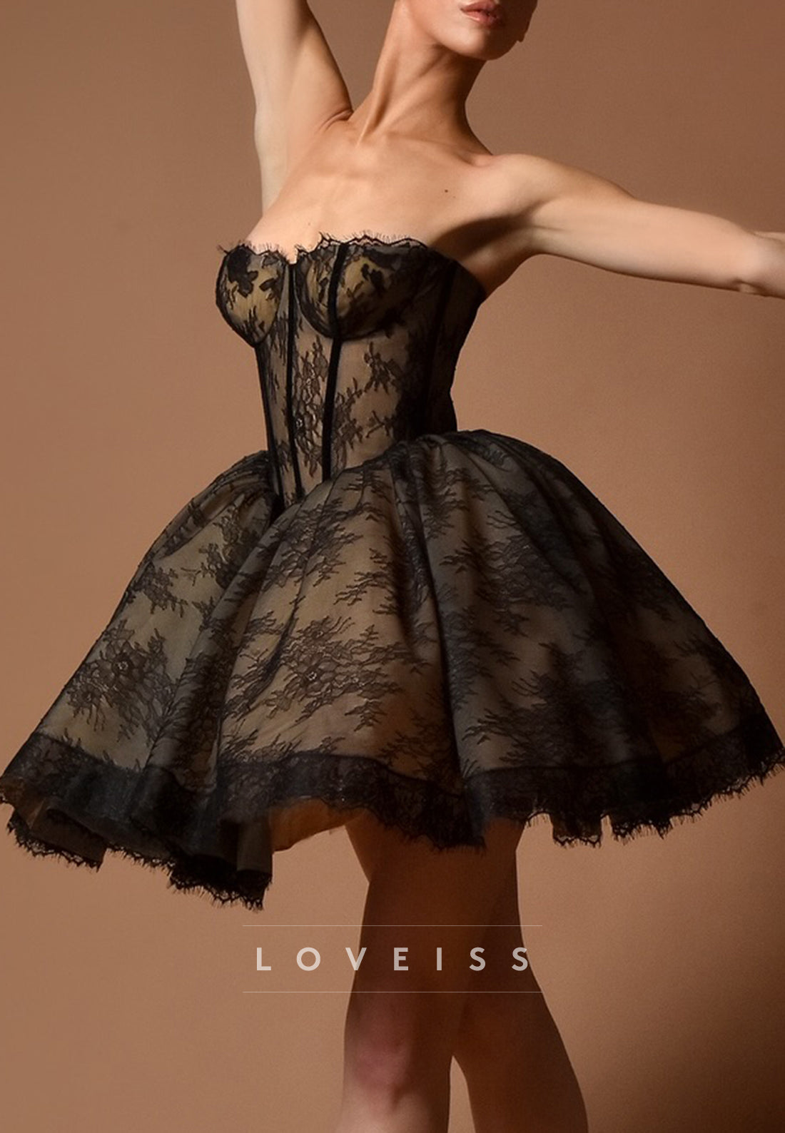 Sweetheart Lace Appliques A-Line Party Homecoming Dress