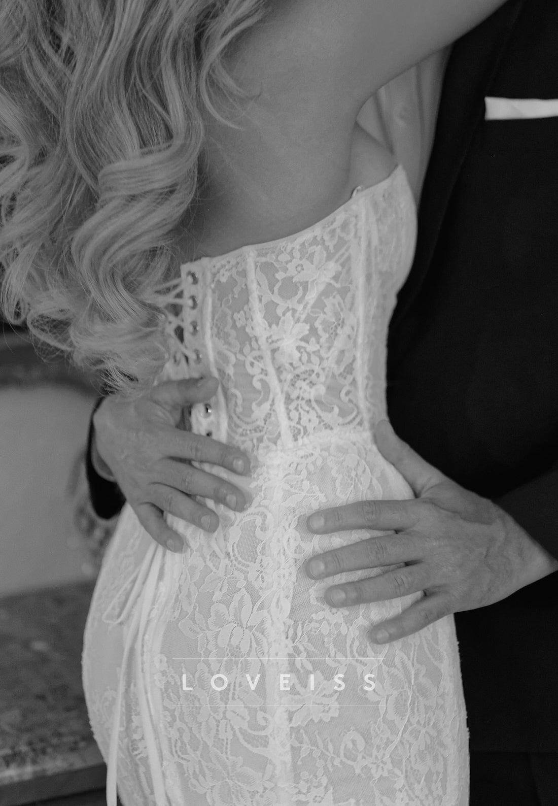 Sweetheart Lace Appliques Side Slit Sheath Wedding Dress