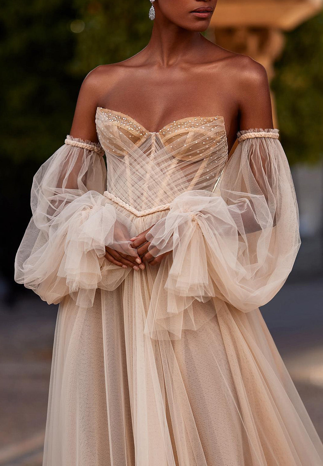 Sweetheart Long Sleeves Tulle A-Line Wedding Ball Gown Dress