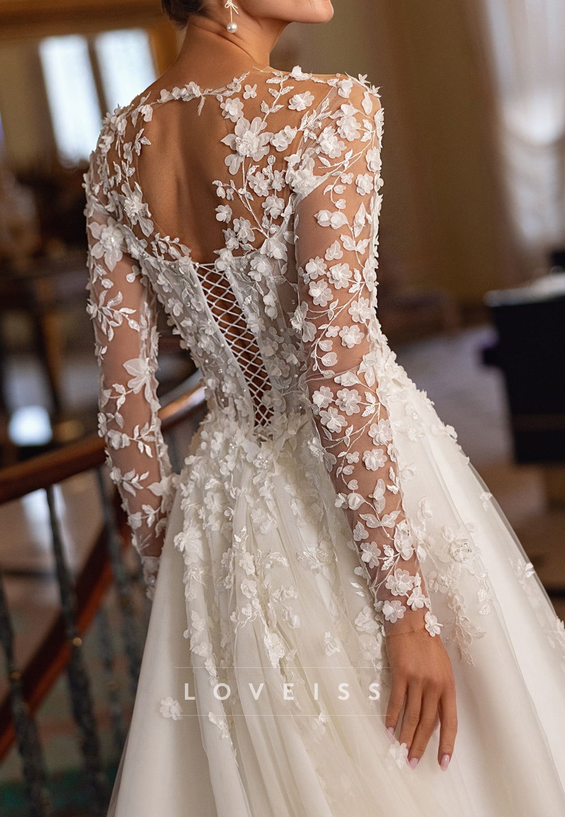 Sweetheart Long Sleeves Appliques Ball Gown Wedding Dress