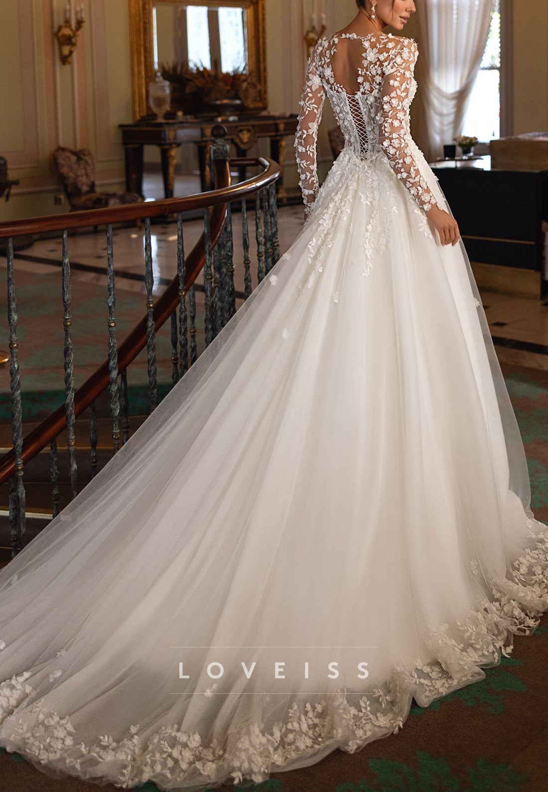 Sweetheart Long Sleeves Appliques Ball Gown Wedding Dress