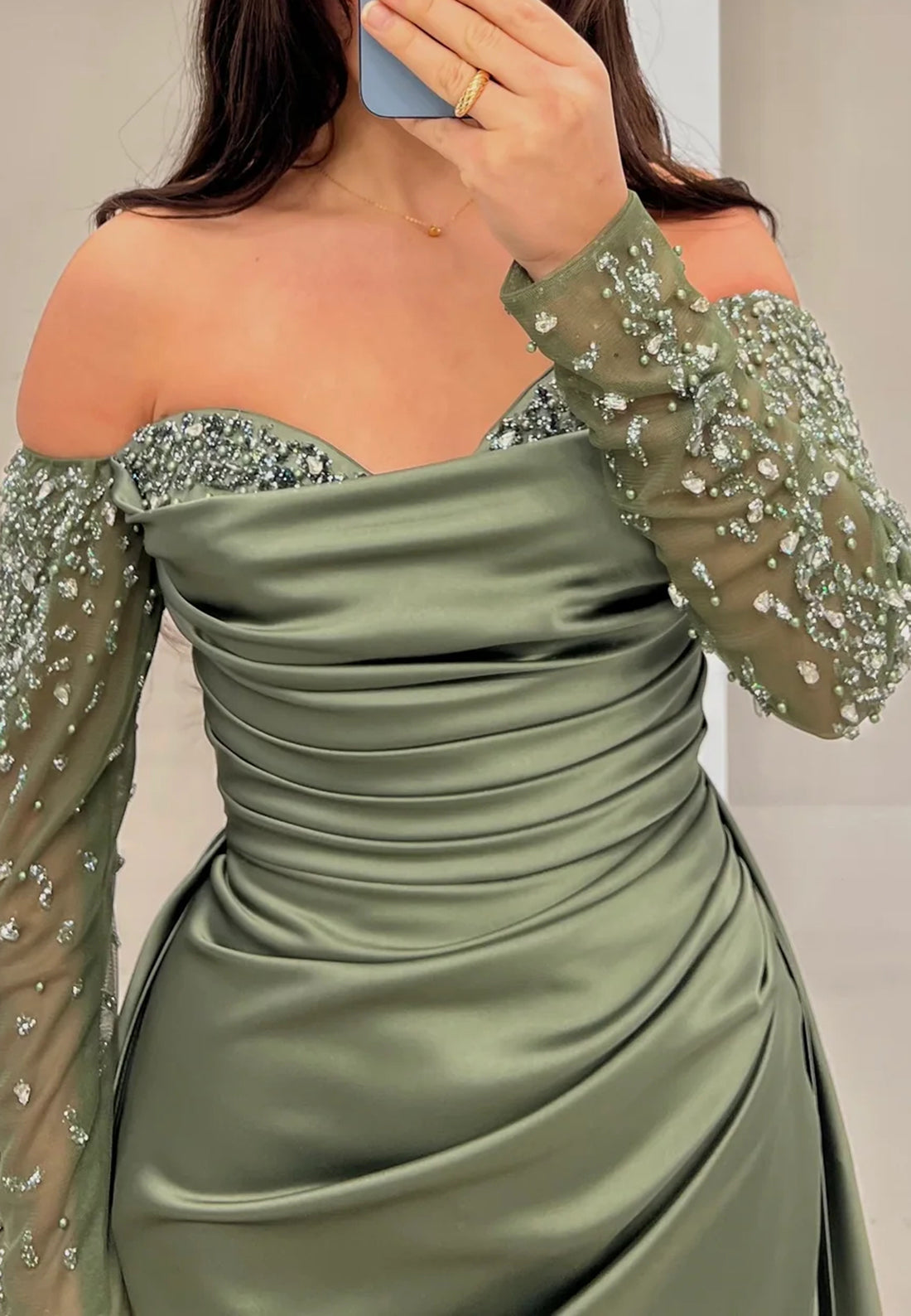 Sweetheart Long Sleeves Beaded Embroidery Prom Dress Pleated Sheath Formal Dress