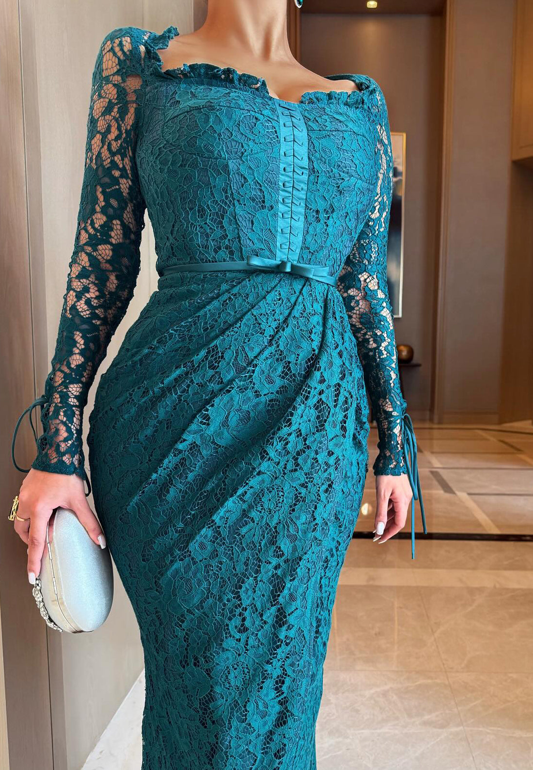 Sweetheart Long Sleeves Floral Lace Appliqes Mermaid Evening Dress