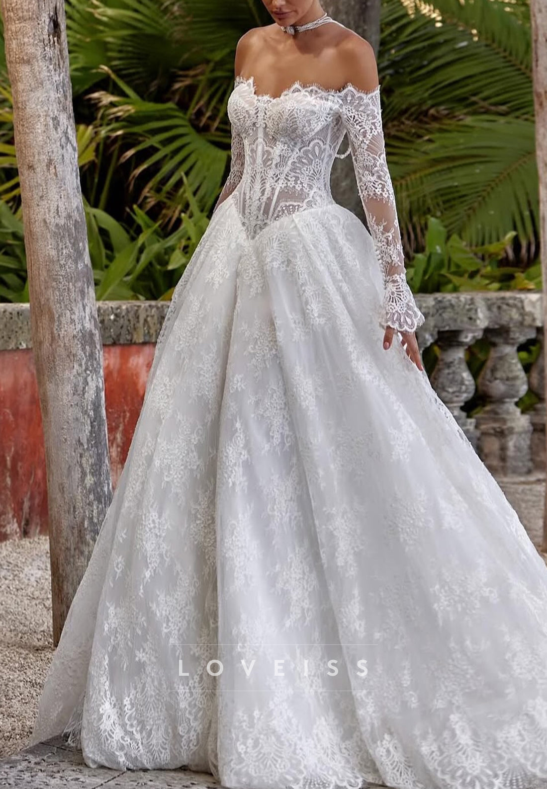 Sweetheart Long Sleeves Lace Appliques A-Line Wedding Dress