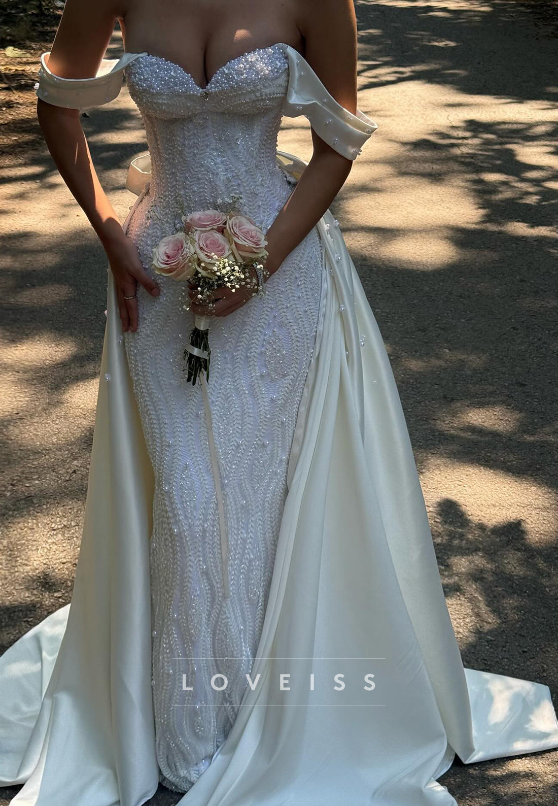 Sweetheart Pearl Beaded Embroidery Sheath Wedding Dress