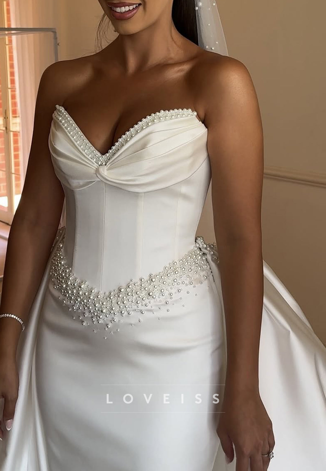 Sweetheart Pearl Sleeveless Sleek Sheath Wedding Dress
