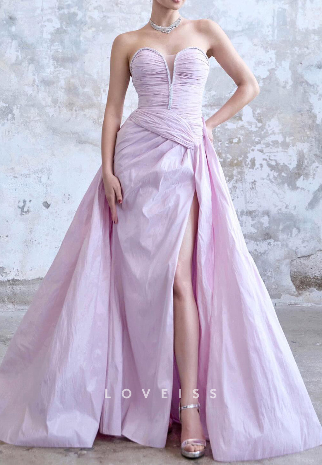 Sweetheart Pleated Sleeveless Sheath Prom Dress