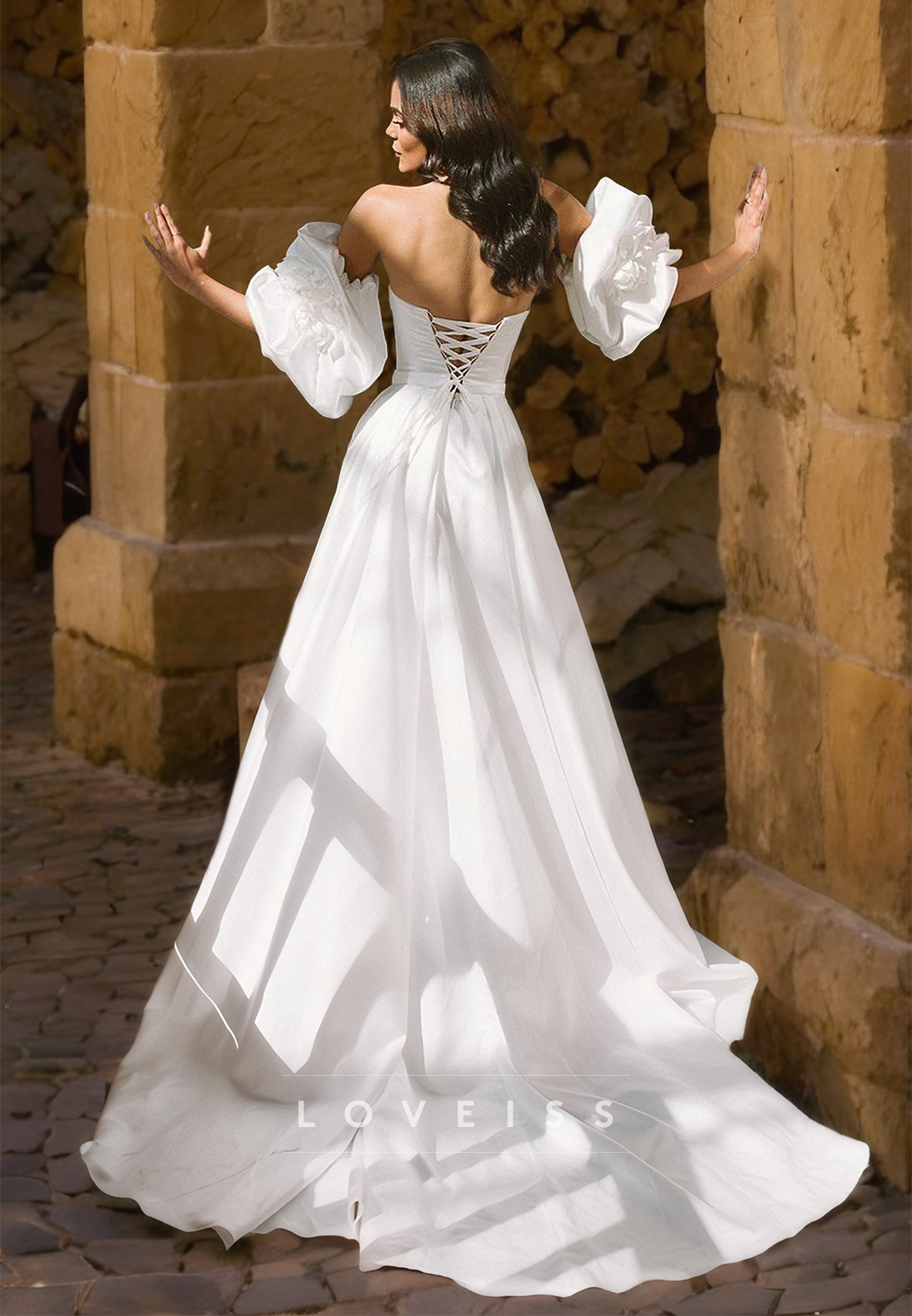 Sweetheart Puff Sleeves Pleated Sleek A-Line Beach Wedding Dress