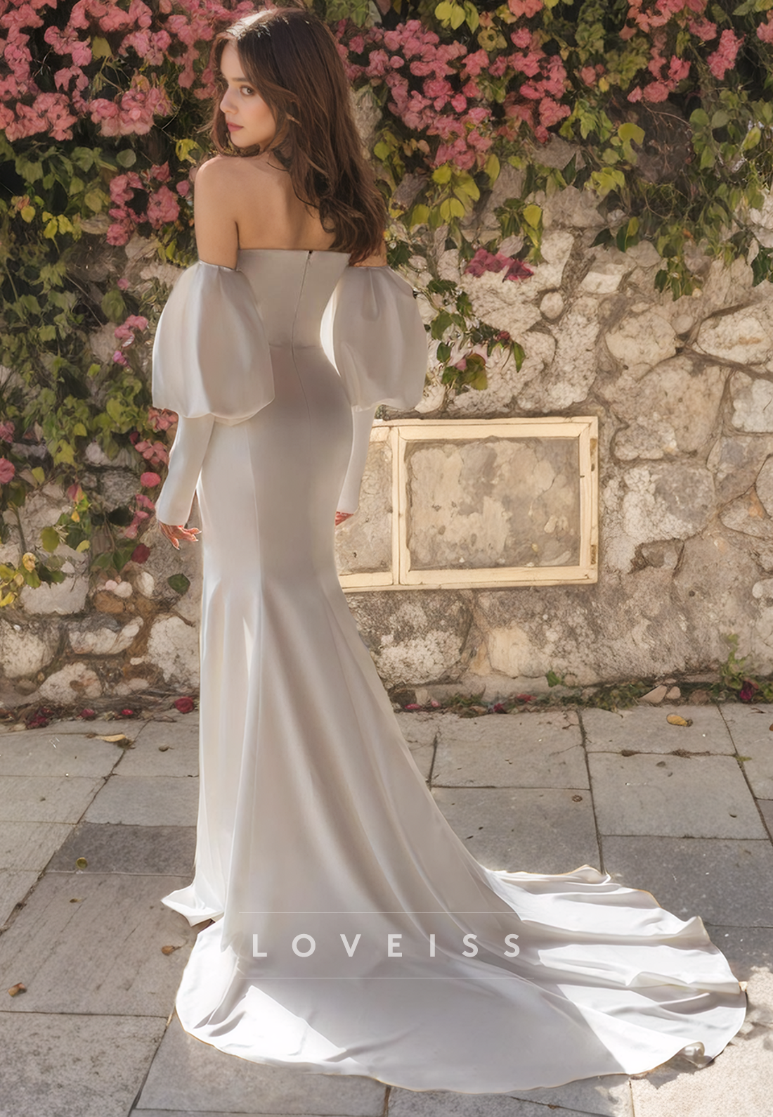 Sweetheart Puff Sleeves Sleek Mermaid Beach Wedding Dress
