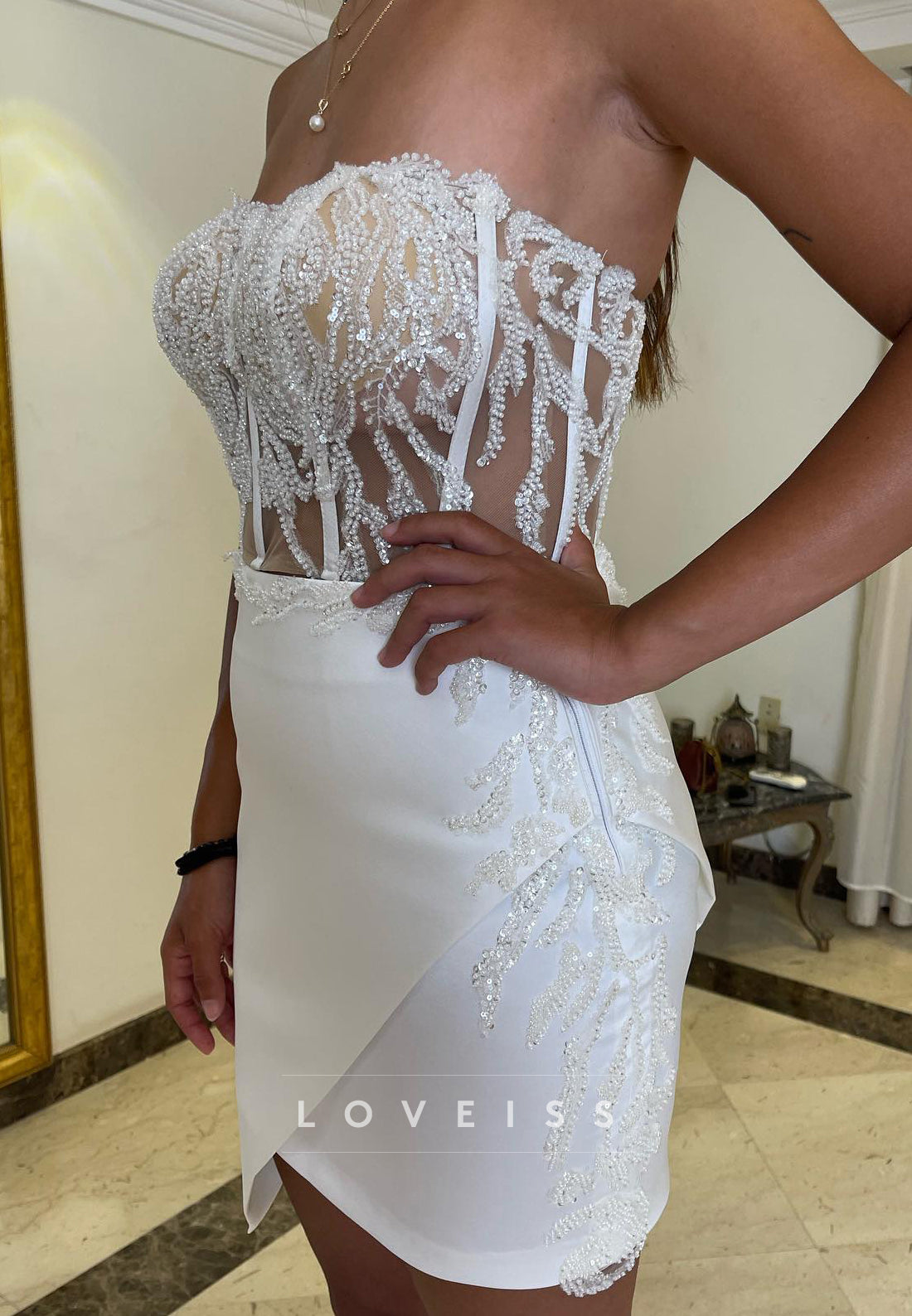 Sweetheart Sequins Appliques Sheath Short Wedding Dress