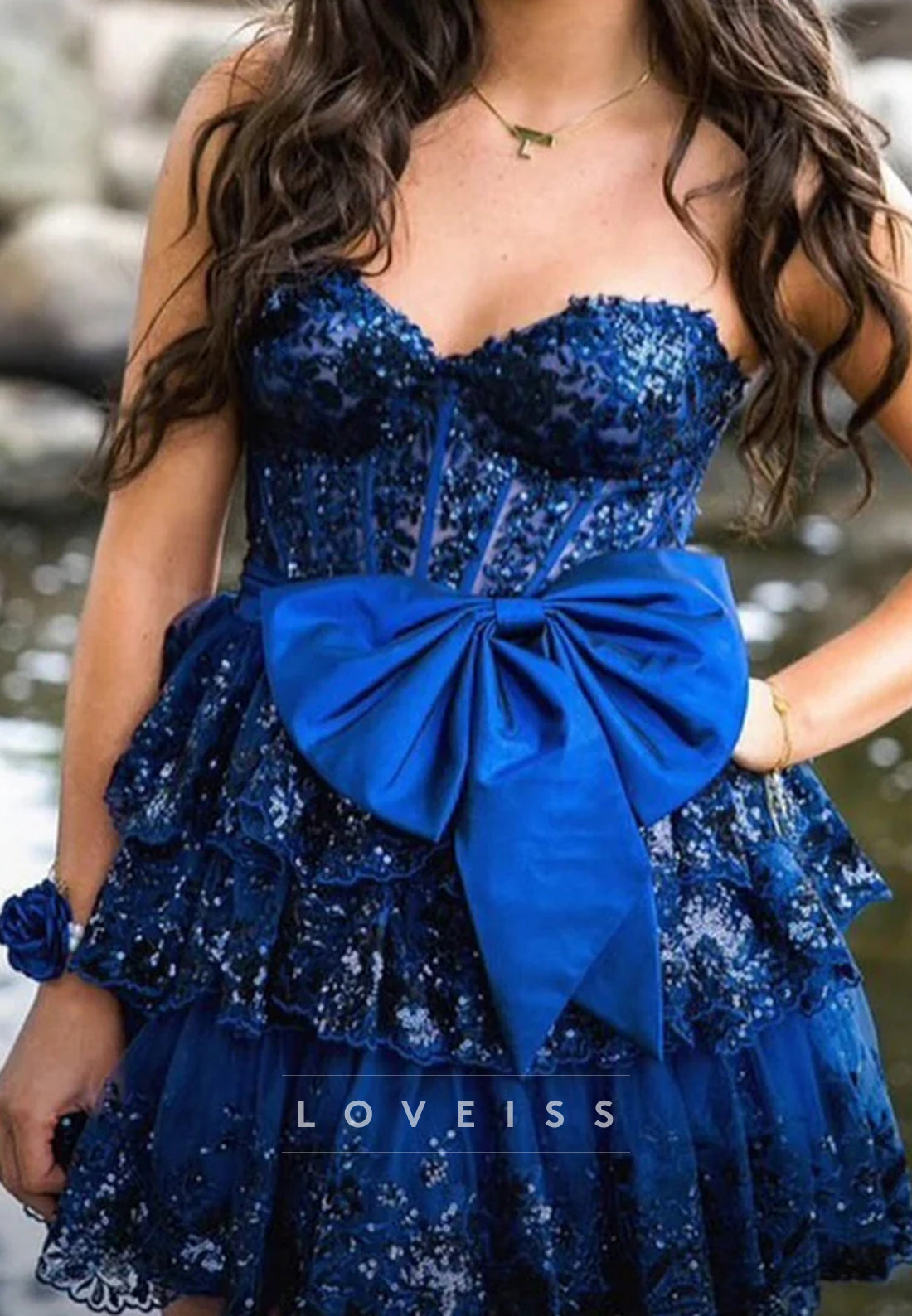Sweetheart Sequins Appliques Tiered A-Line Short Party Homecoming Dress