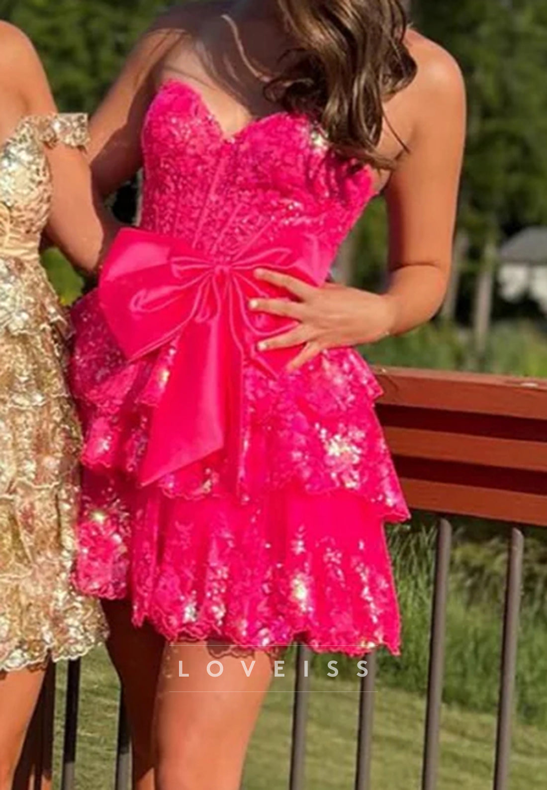Sweetheart Sequins Appliques Tiered A-Line Short Party Homecoming Dress
