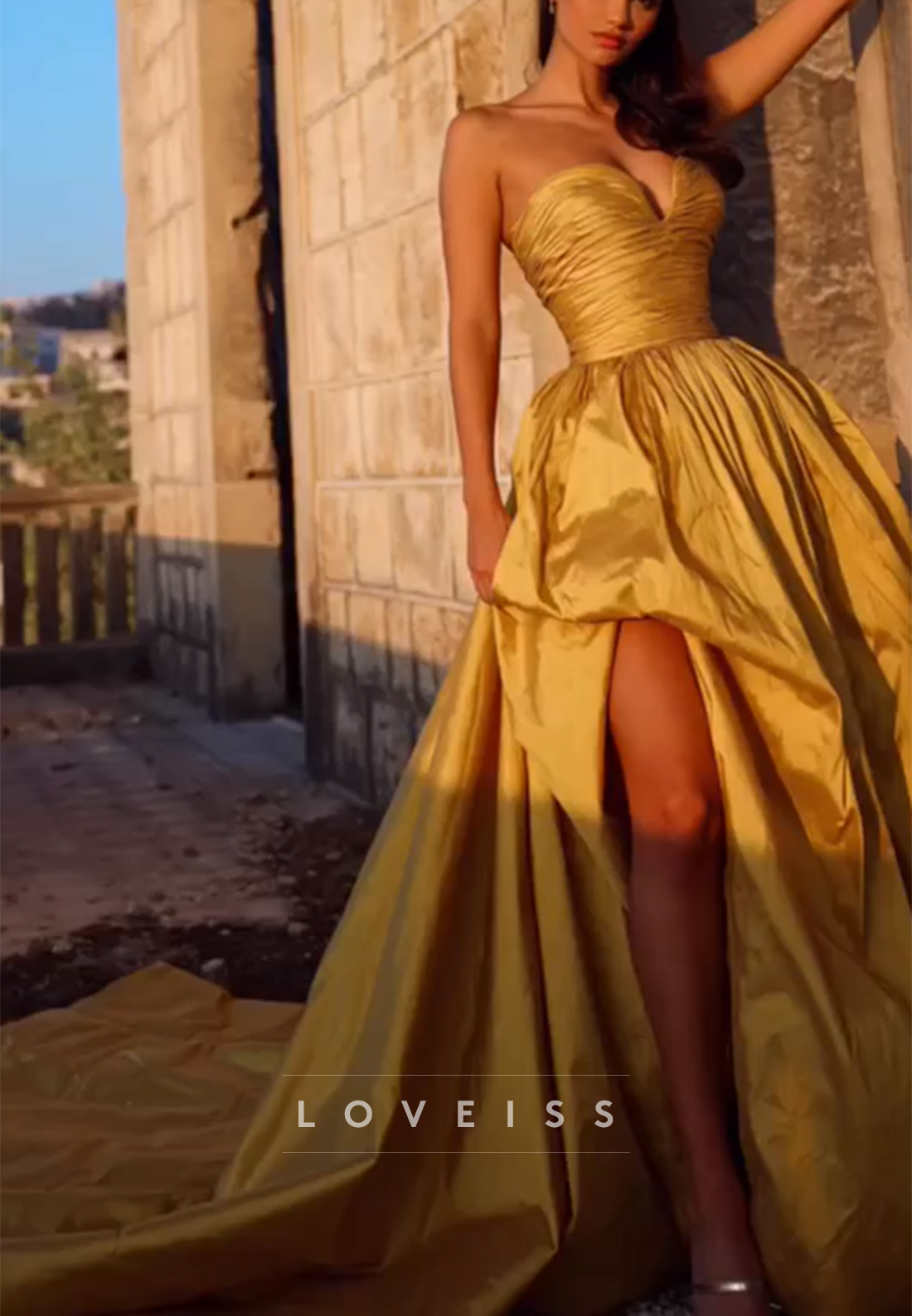 Sweetheart Side Slit Ruched Pleated A-Line Gold Prom Dress